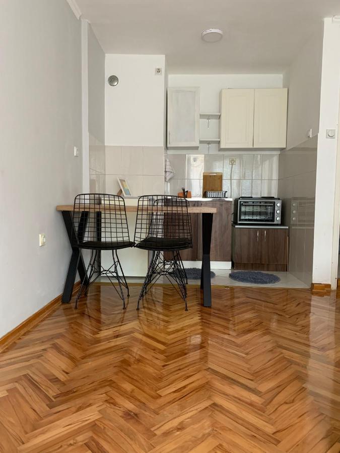 Comfy Studio - 1 Minute Walk To Delta Planet Ni Exterior foto